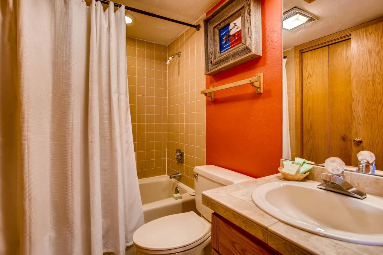 Ski-In Ski-Out 2 Bedroom Condo- Sleeps 6 People Condo Крестед Бют Екстериор снимка